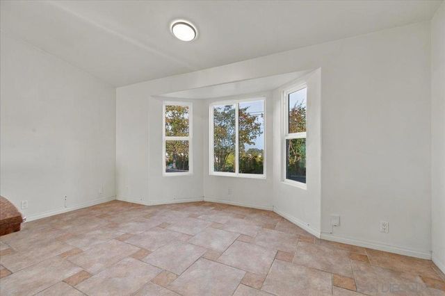 800 Alta Lane, El Cajon, CA 92021