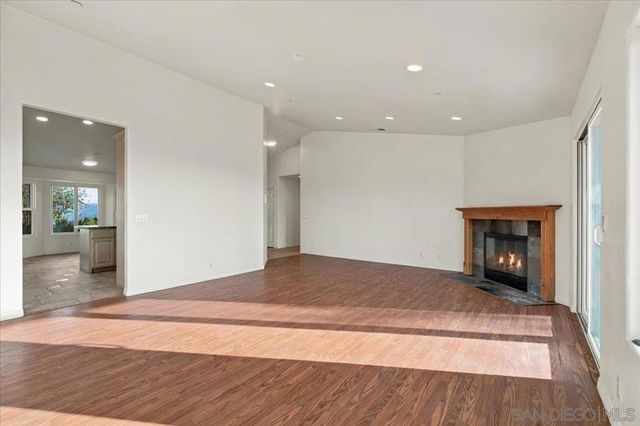 800 Alta Lane, El Cajon, CA 92021