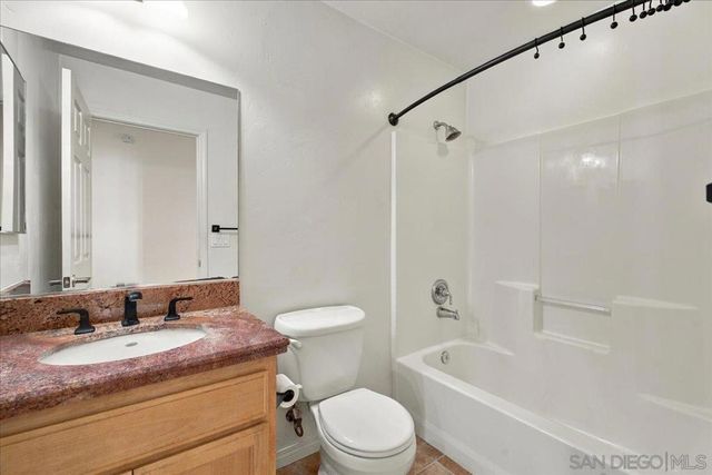 800 Alta Lane, El Cajon, CA 92021