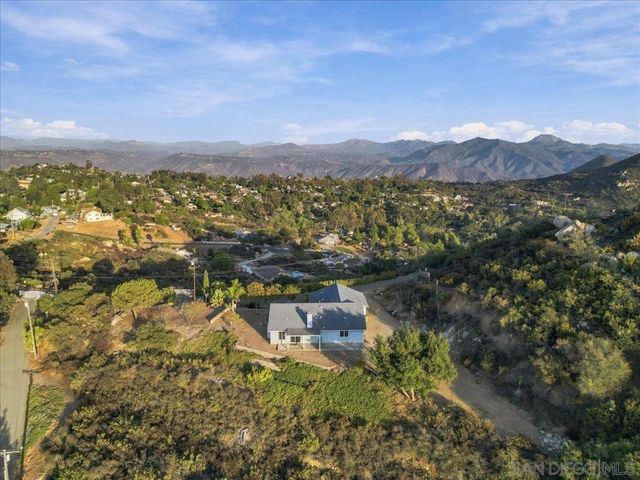 800 Alta Lane, El Cajon, CA 92021