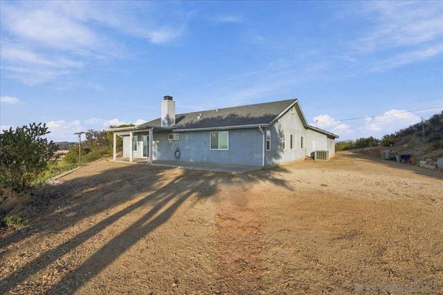 800 Alta Lane, El Cajon, CA 92021