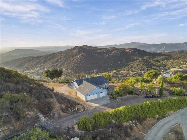 800 Alta Lane, El Cajon, CA 92021