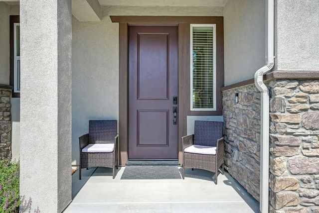 504 Chase Ct, Colfax, CA 95713