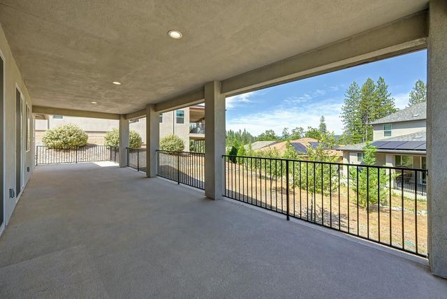 504 Chase Ct, Colfax, CA 95713