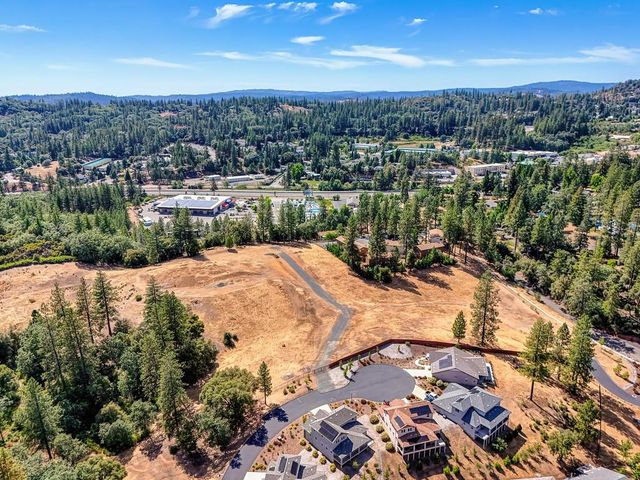 504 Chase Ct, Colfax, CA 95713
