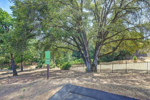 504 Chase Ct, Colfax, CA 95713