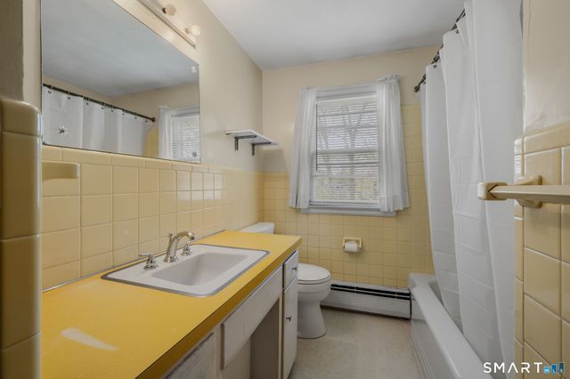 4 Champlin Hill Court, East Lyme, CT 06357