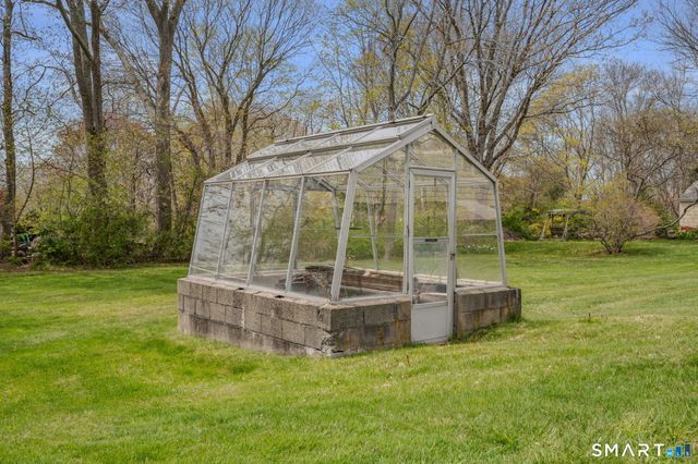 4 Champlin Hill Court, East Lyme, CT 06357