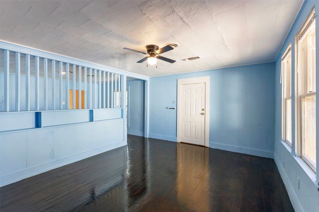 550 NE 16th Street, Paris, TX 75460