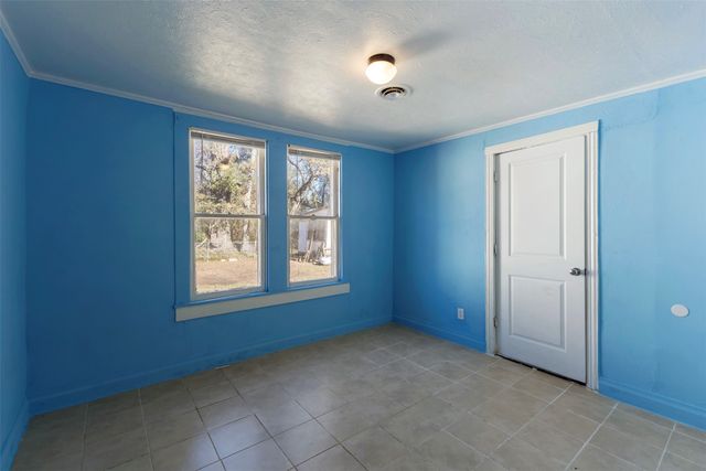 550 NE 16th Street, Paris, TX 75460