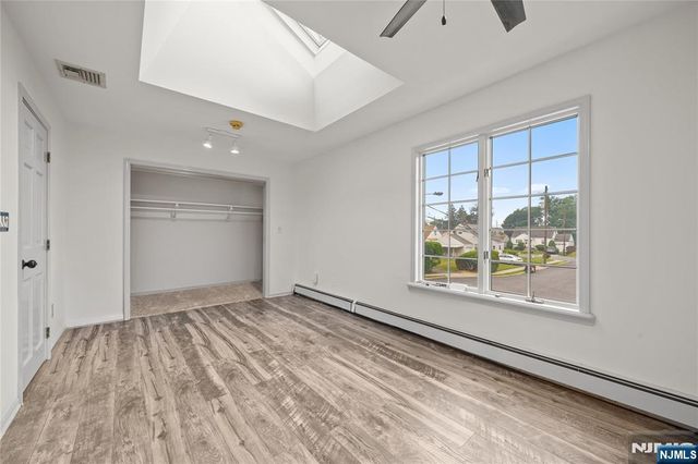 6 Tyler Court, Clifton, NJ 07012