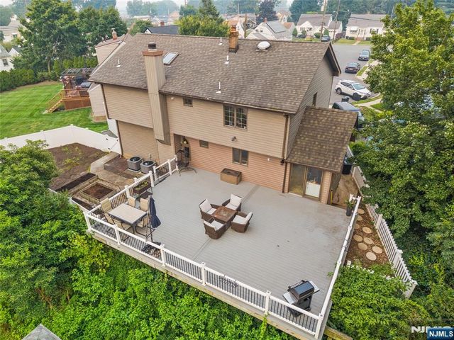 6 Tyler Court, Clifton, NJ 07012