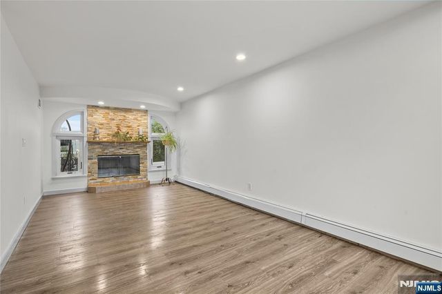 6 Tyler Court, Clifton, NJ 07012