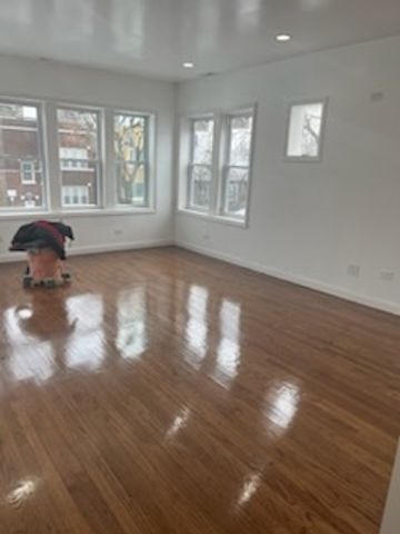 6600 S Artesian Avenue, Chicago, IL 60629