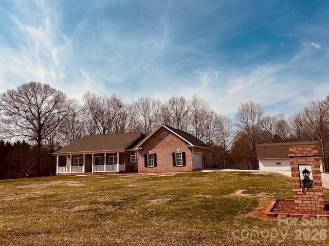 69 Isaac Creek Drive 22, Hickory, NC 28601