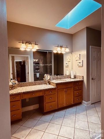 69 Isaac Creek Drive 22, Hickory, NC 28601