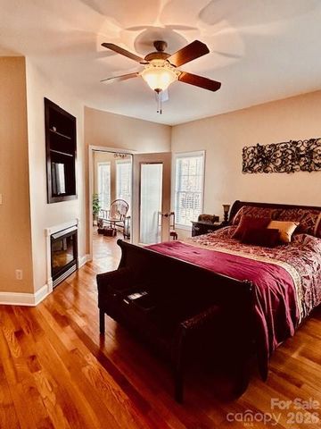 69 Isaac Creek Drive 22, Hickory, NC 28601