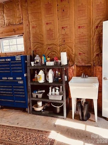 69 Isaac Creek Drive 22, Hickory, NC 28601