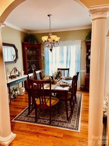 69 Isaac Creek Drive 22, Hickory, NC 28601