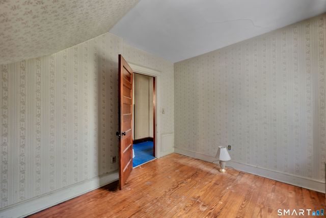 467 Bunker Hill Avenue, Waterbury, CT 06708