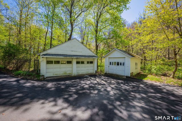 467 Bunker Hill Avenue, Waterbury, CT 06708