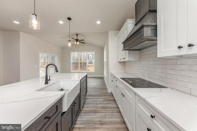 8 TYLER LN, Fredericksburg, VA 22405