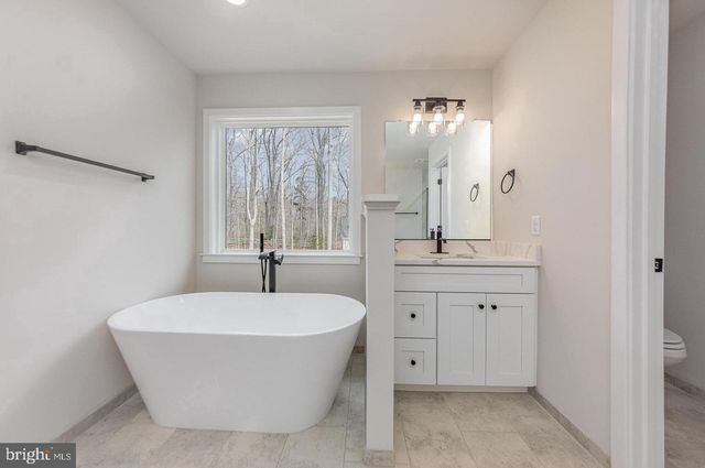 8 TYLER LN, Fredericksburg, VA 22405