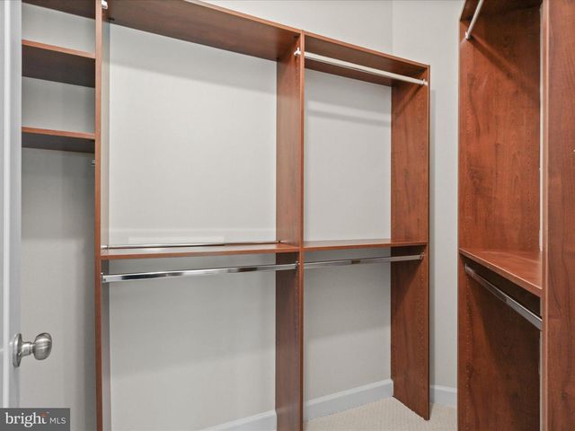 4086 CLOVET DR #32, Fairfax, VA 22030