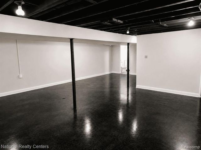 11700 Auburn Street, Detroit, MI 48228