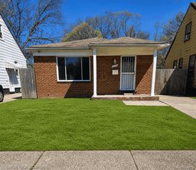 11700 Auburn Street, Detroit, MI 48228