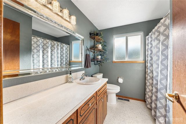 2212 Maxine Street SE, Lacey, WA 98503