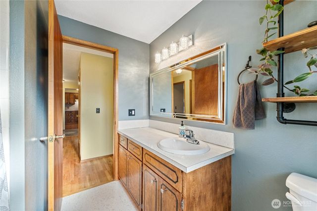 2212 Maxine Street SE, Lacey, WA 98503