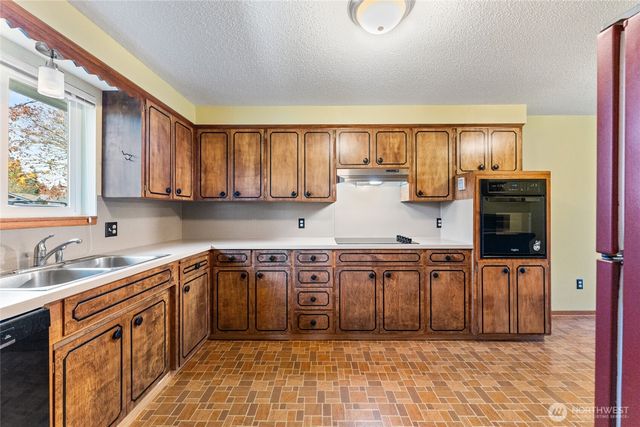 2212 Maxine Street SE, Lacey, WA 98503