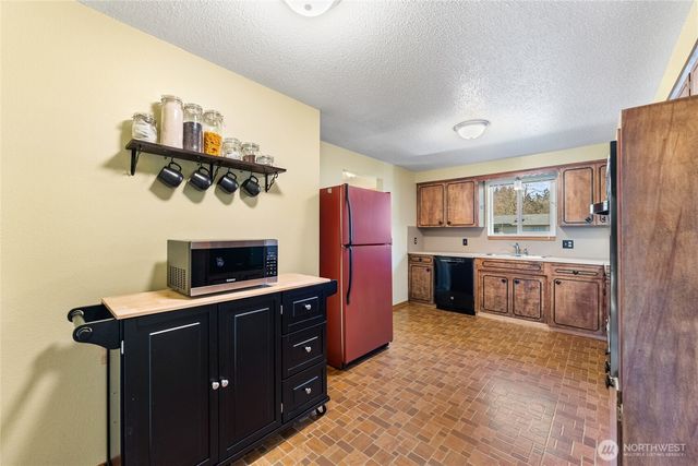 2212 Maxine Street SE, Lacey, WA 98503