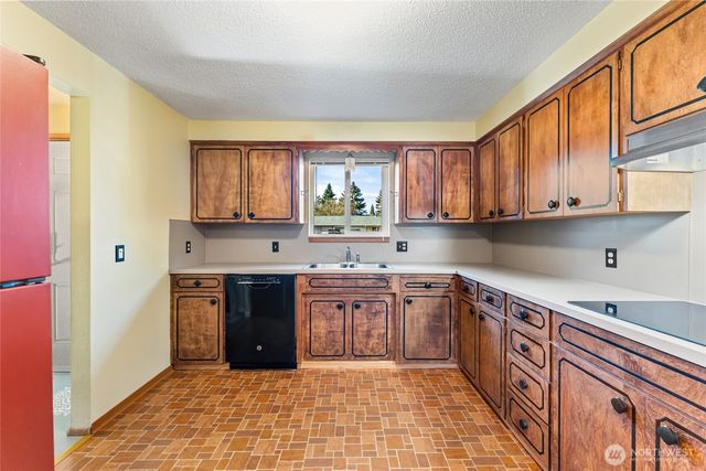 2212 Maxine Street SE, Lacey, WA 98503