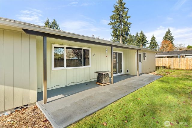 2212 Maxine Street SE, Lacey, WA 98503