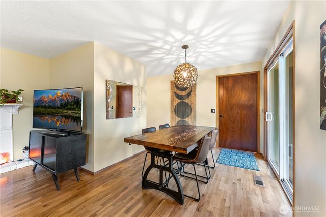 2212 Maxine Street SE, Lacey, WA 98503