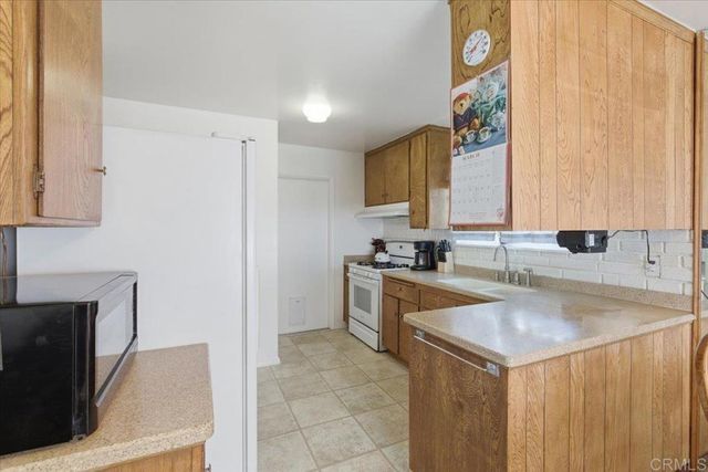 8773 Leigh Ave, Spring Valley, CA 91977