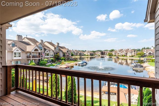 18048 Blue Heron Drive, Northville, MI 48168