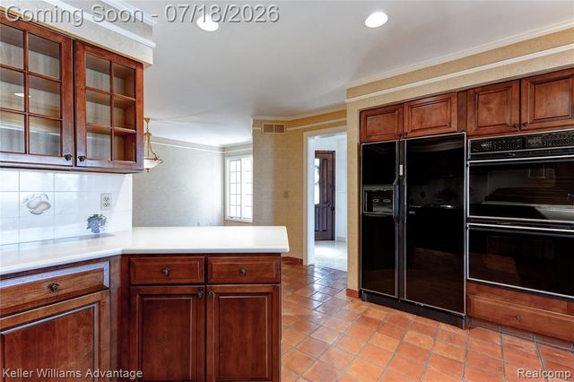 18048 Blue Heron Drive, Northville, MI 48168