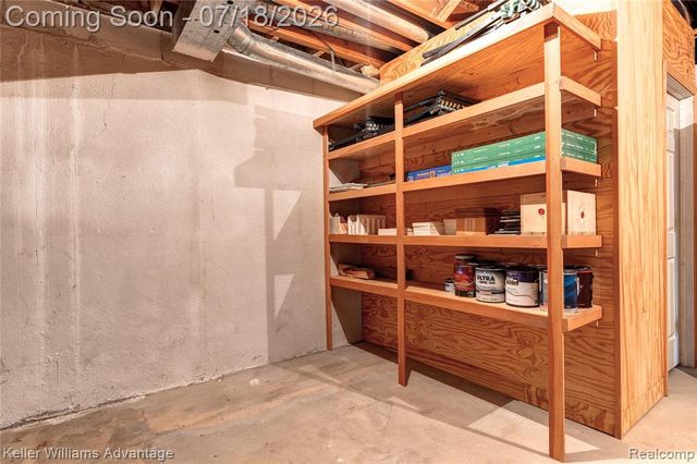 18048 Blue Heron Drive, Northville, MI 48168