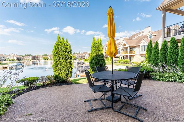 18048 Blue Heron Drive, Northville, MI 48168