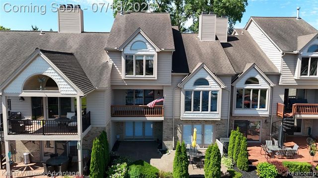 18048 Blue Heron Drive, Northville, MI 48168