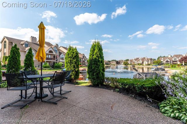 18048 Blue Heron Drive, Northville, MI 48168