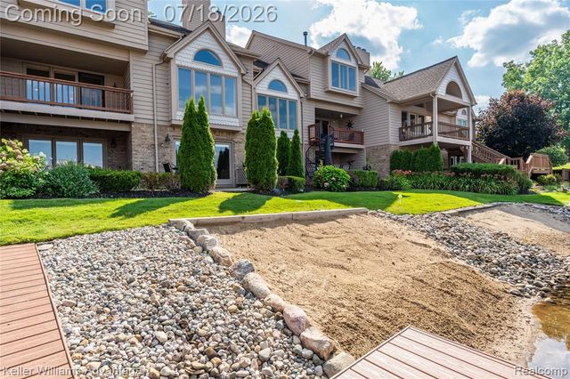18048 Blue Heron Drive, Northville, MI 48168