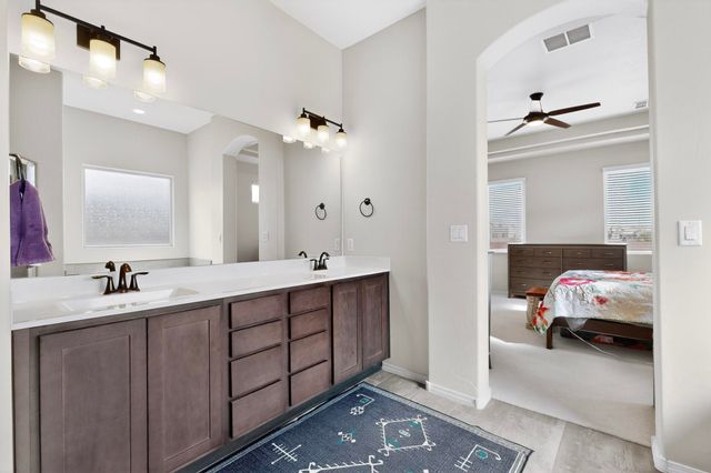 5572 Barranca Overlook Court NE, Rio Rancho, NM 87144