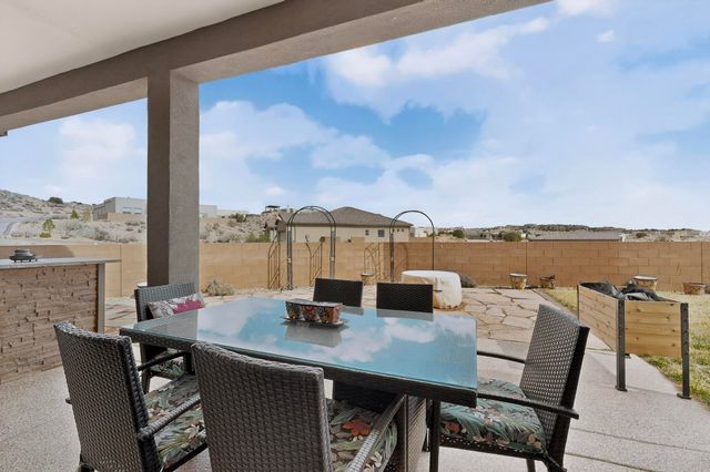 5572 Barranca Overlook Court NE, Rio Rancho, NM 87144