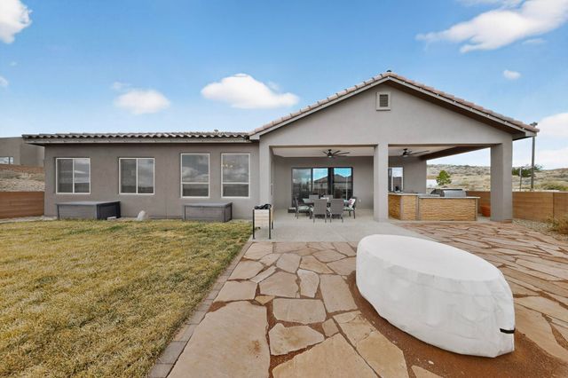 5572 Barranca Overlook Court NE, Rio Rancho, NM 87144