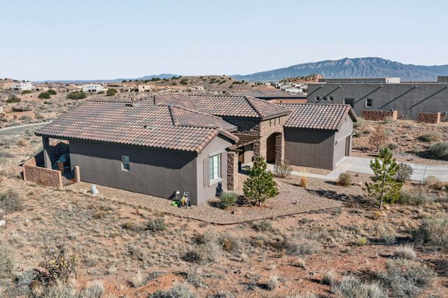 5572 Barranca Overlook Court NE, Rio Rancho, NM 87144