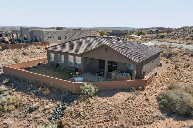 5572 Barranca Overlook Court NE, Rio Rancho, NM 87144